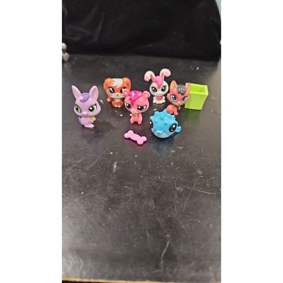 Littlest Pet Shop Mini Figures Set Of 6 With Accessories - Picture 1 of 1